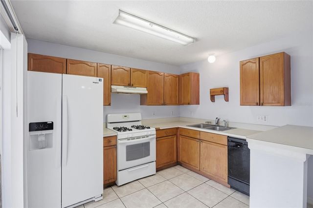 5105 AVENTURA BOULEVARD, Orlando, FL 32839