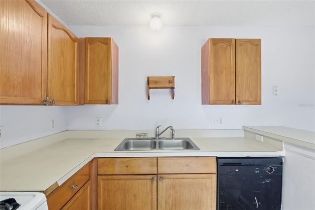 5105 AVENTURA BOULEVARD, Orlando, FL 32839