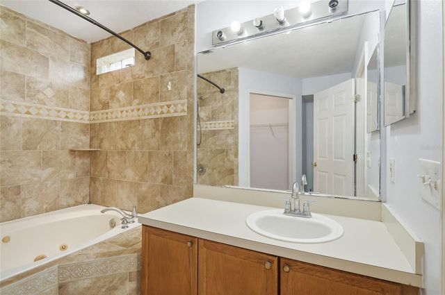 5105 AVENTURA BOULEVARD, Orlando, FL 32839