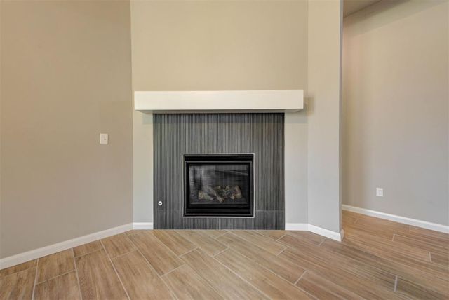 1935 W Flintlock Way, Mustang, OK 73064