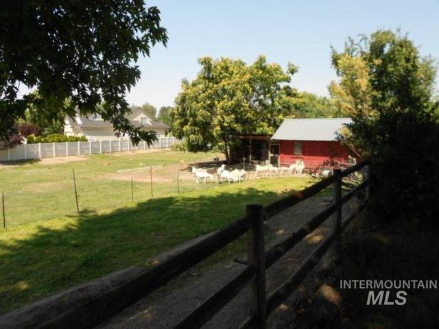 1119 N Eagle Rd, Eagle, ID 83616