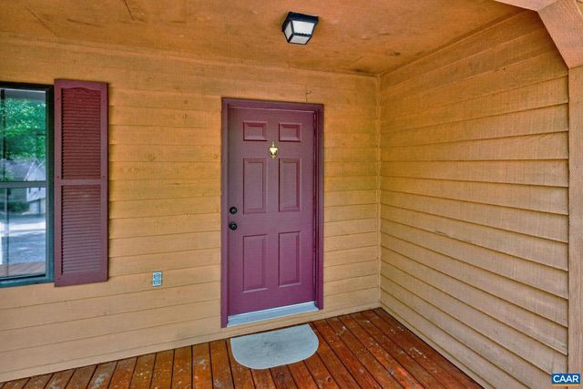 2 ASHTON RD, Palmyra, VA 22963