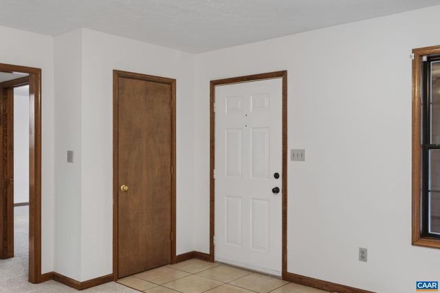 2 ASHTON RD, Palmyra, VA 22963