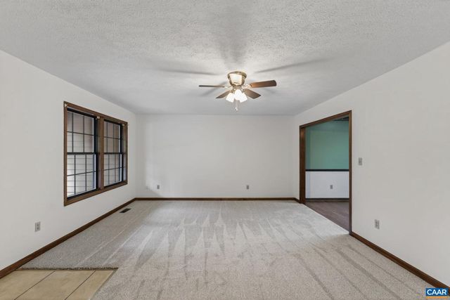 2 ASHTON RD, Palmyra, VA 22963