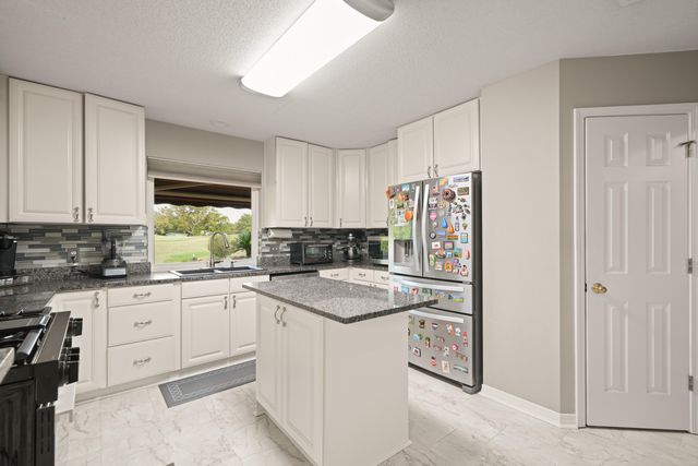 935 Shalimar Point Drive, Shalimar, FL 32579
