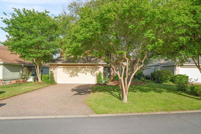 935 Shalimar Point Drive, Shalimar, FL 32579