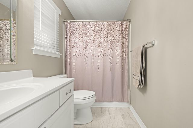 935 Shalimar Point Drive, Shalimar, FL 32579