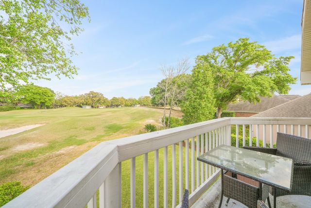 935 Shalimar Point Drive, Shalimar, FL 32579