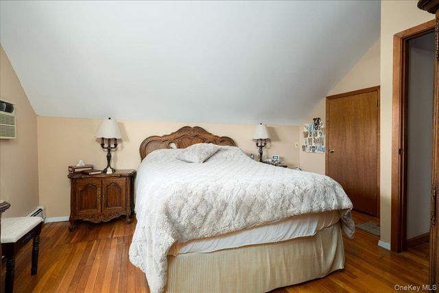 714 Wyckoff Avenue, Bellmore, NY 11710