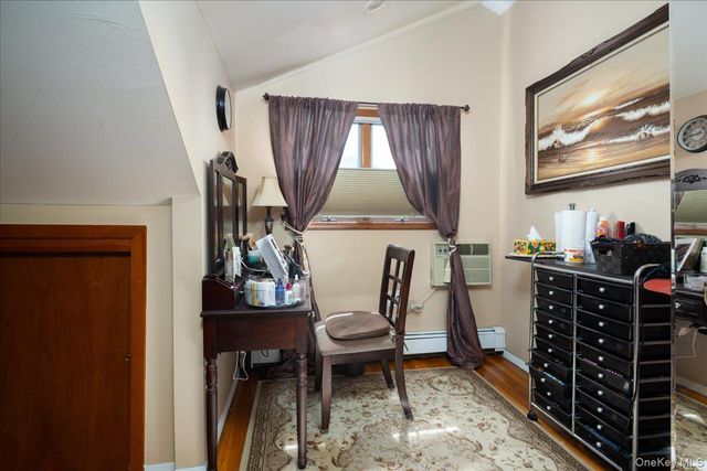 714 Wyckoff Avenue, Bellmore, NY 11710