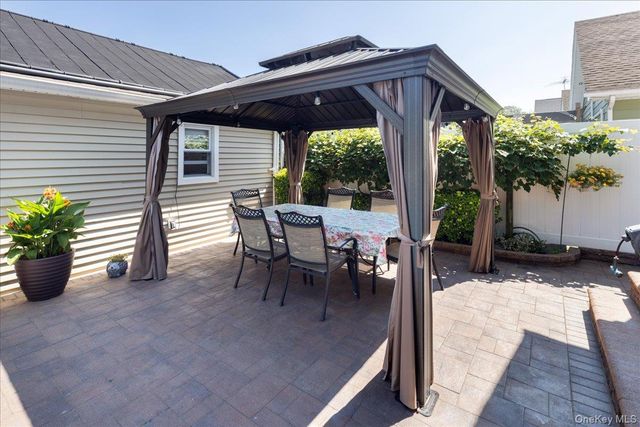 714 Wyckoff Avenue, Bellmore, NY 11710