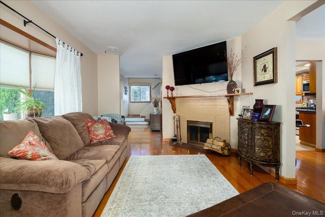 714 Wyckoff Avenue, Bellmore, NY 11710