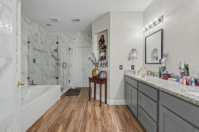 8422 W Sienna Cove Lane, Houston, TX 77083