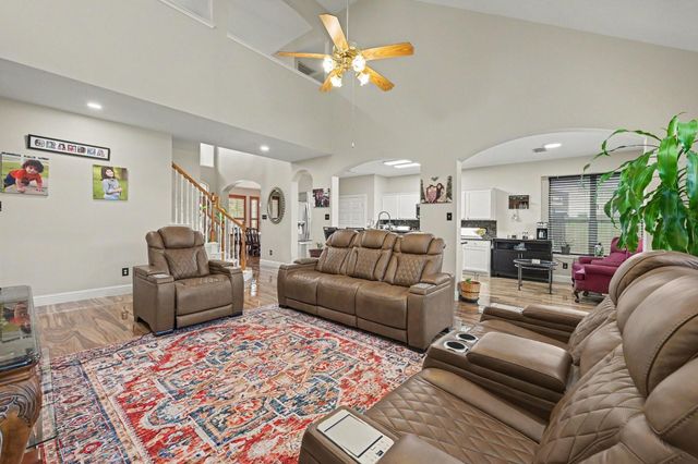 8422 W Sienna Cove Lane, Houston, TX 77083