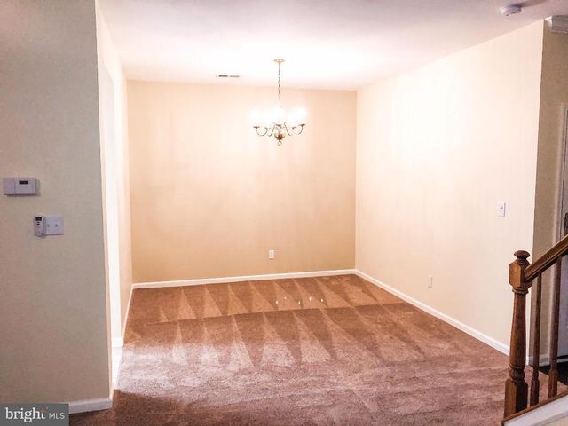16 NORMANDY DR, Princeton Junction, NJ 08550