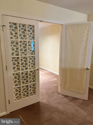 16 NORMANDY DR, Princeton Junction, NJ 08550