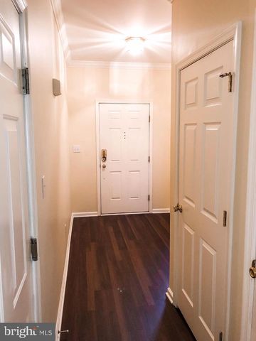 16 NORMANDY DR, Princeton Junction, NJ 08550