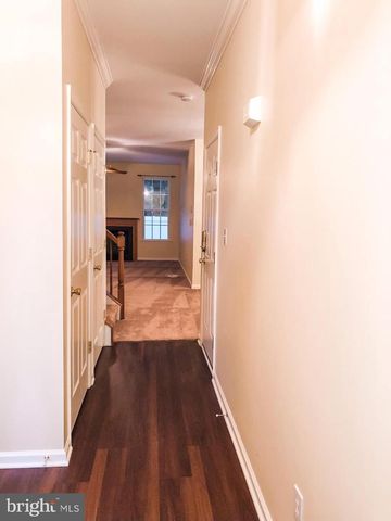16 NORMANDY DR, Princeton Junction, NJ 08550