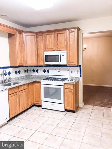 16 NORMANDY DR, Princeton Junction, NJ 08550