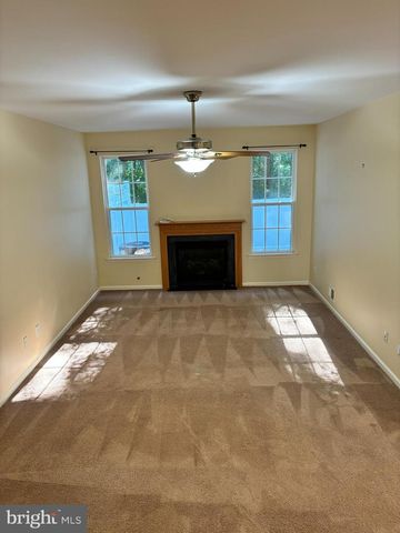 16 NORMANDY DR, Princeton Junction, NJ 08550
