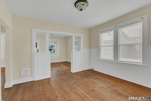 215 Overland Avenue, Bridgeport, CT 06606