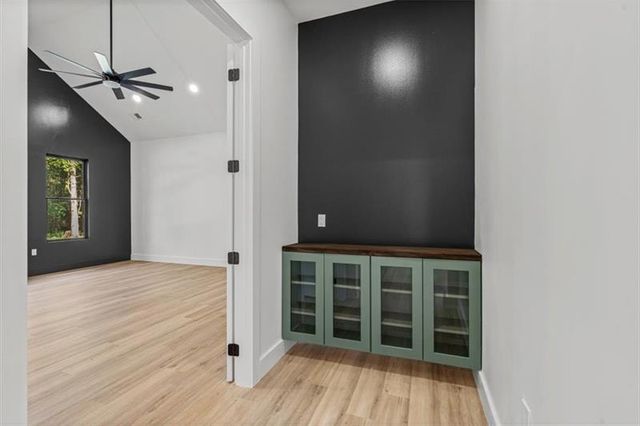 520 Rockbridge Road SW, Lilburn, GA 30047