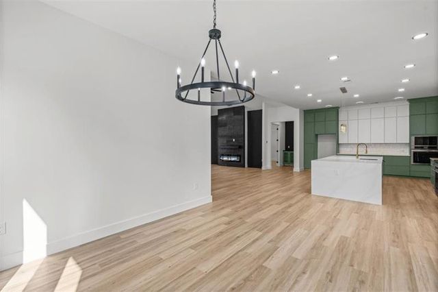 520 Rockbridge Road SW, Lilburn, GA 30047