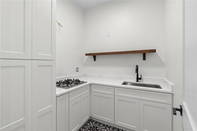 520 Rockbridge Road SW, Lilburn, GA 30047
