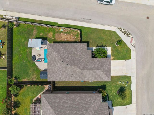 13002 HEATHERS ELM, St Hedwig, TX 78152
