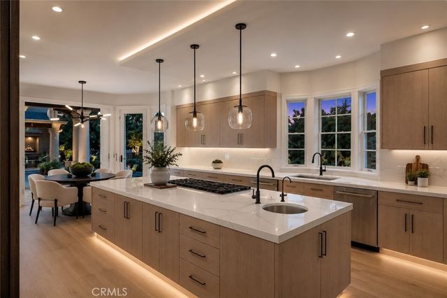 3 Weybridge Court, Newport Beach, CA 92660