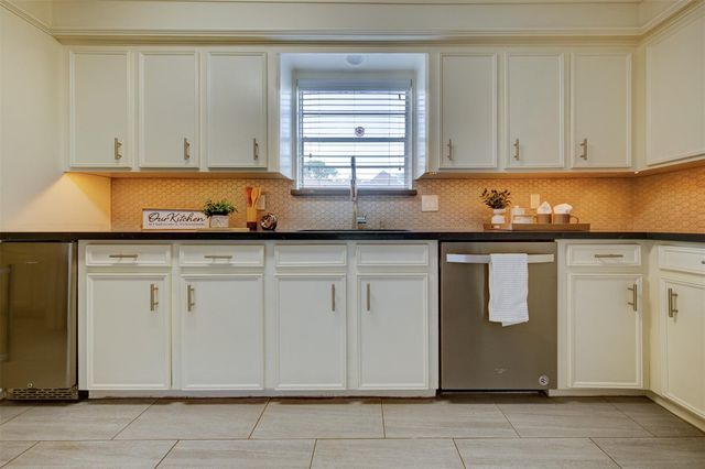 15110 Torry Pines Road, Houston, TX 77062