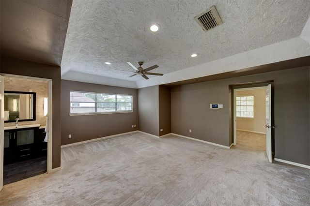 15110 Torry Pines Road, Houston, TX 77062