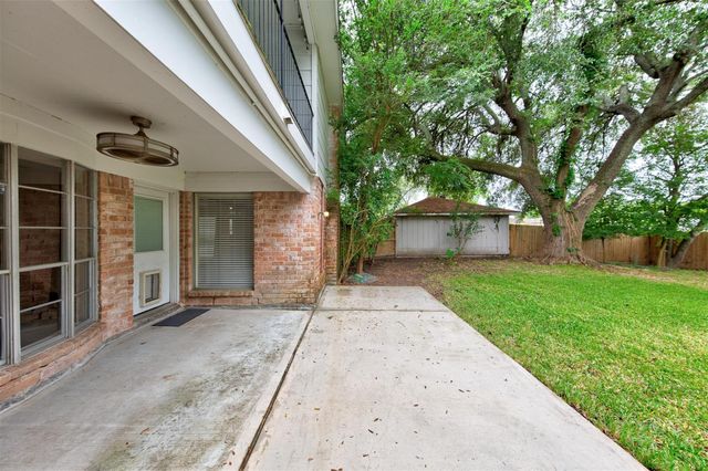 15110 Torry Pines Road, Houston, TX 77062