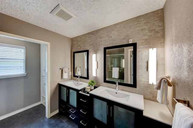 15110 Torry Pines Road, Houston, TX 77062