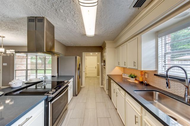 15110 Torry Pines Road, Houston, TX 77062