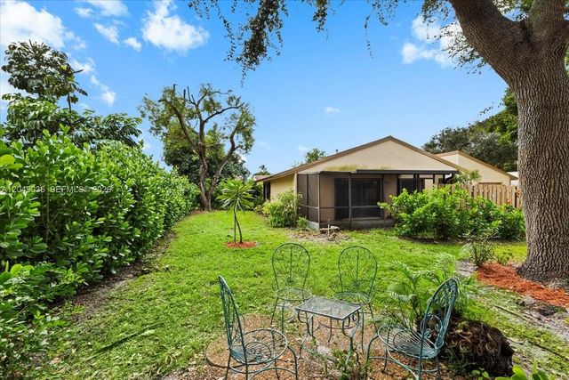 901 NW 26th Ave, Delray Beach, FL 33445