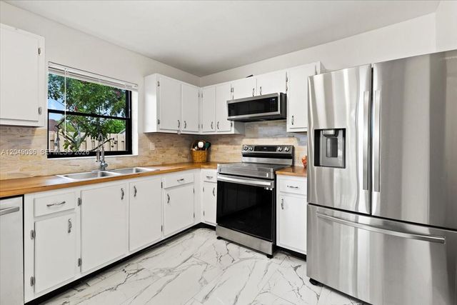 901 NW 26th Ave, Delray Beach, FL 33445