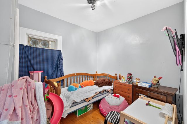 3455 Girard Avenue N, Minneapolis, MN 55412