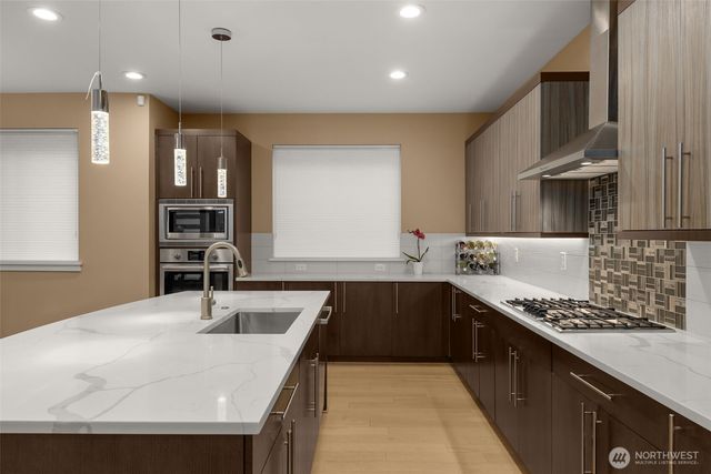 11222 116th Place NE, Kirkland, WA 98033