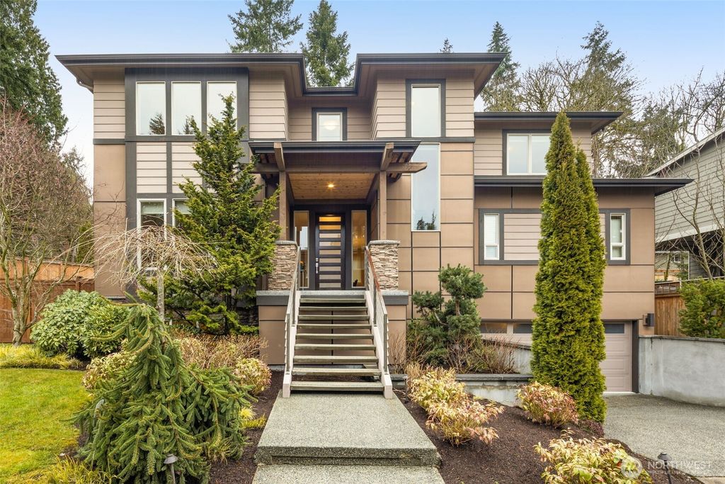 11222 116th Place NE, Kirkland, WA 98033