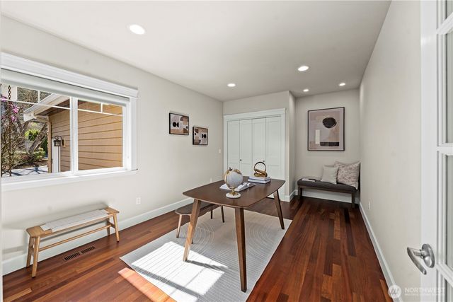 11028 E Riverside Drive, Bothell, WA 98011