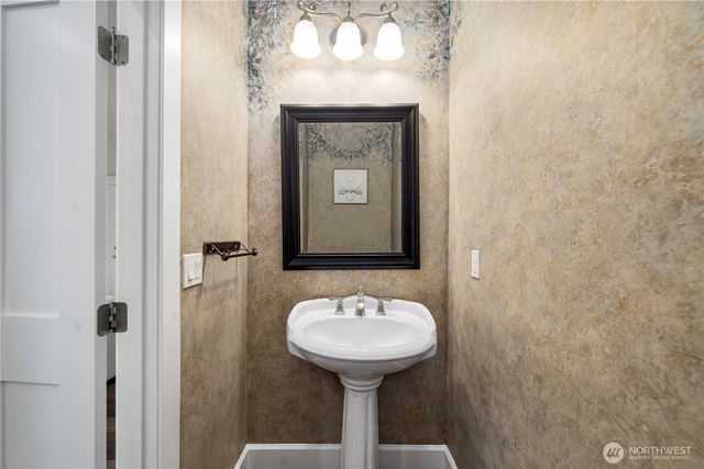 11028 E Riverside Drive, Bothell, WA 98011