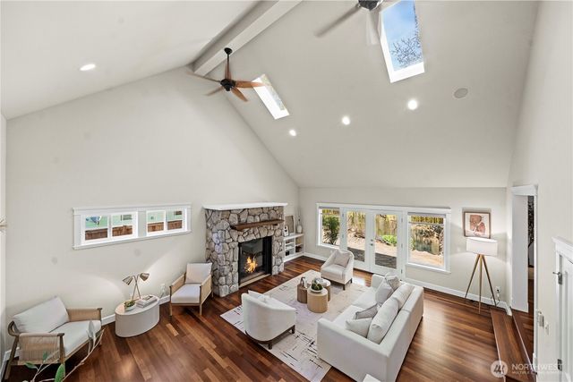 11028 E Riverside Drive, Bothell, WA 98011