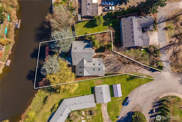 11028 E Riverside Drive, Bothell, WA 98011