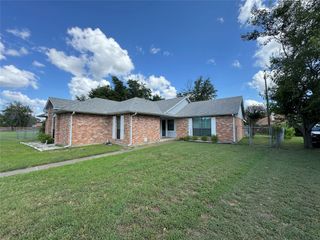 525 Olympus Street, Cedar Hill, TX 75104