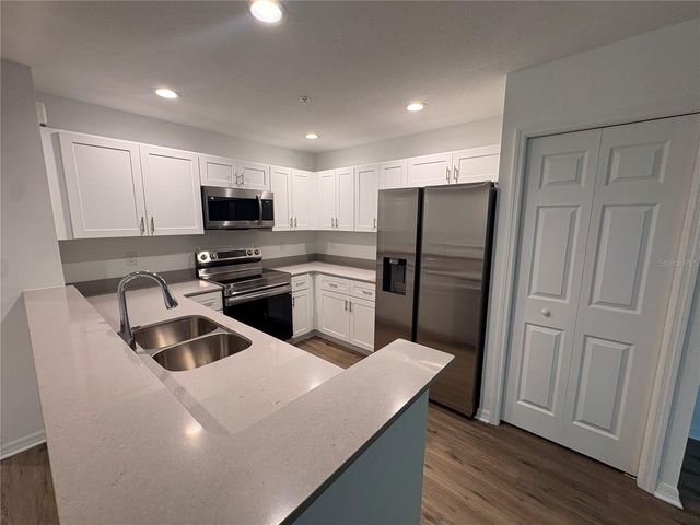 2525 6TH AVENUE DRIVE E, Bradenton, FL 34208