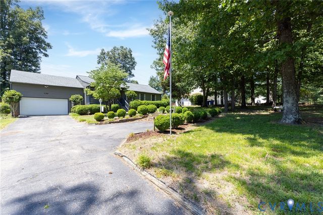 617 Rebel Ridge Rd, South Chesterfield, VA 23834