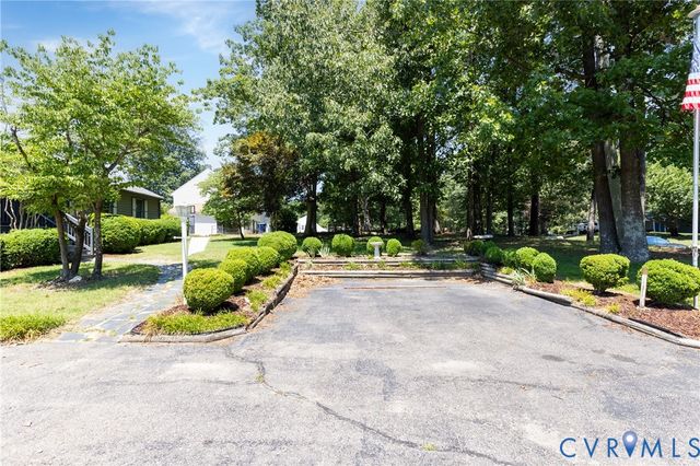 617 Rebel Ridge Rd, South Chesterfield, VA 23834