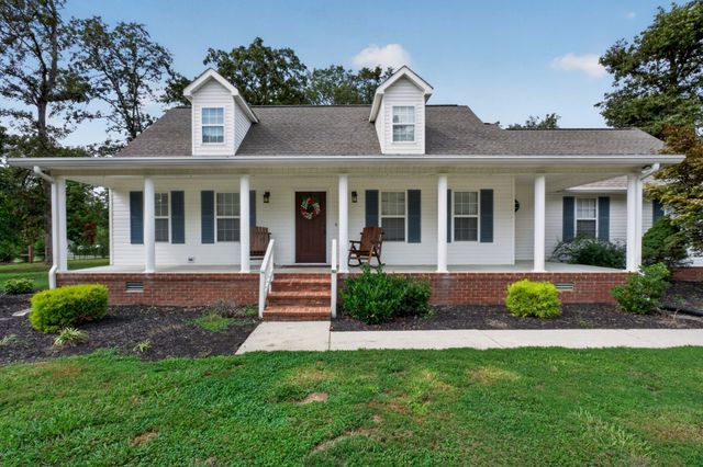 258 Oak Place Dr, Smithville, TN 37166