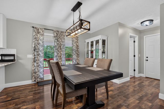 258 Oak Place Dr, Smithville, TN 37166